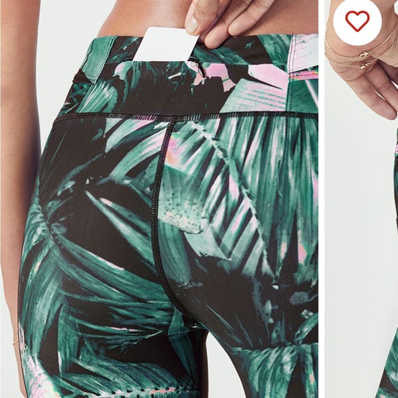 Fabletics Gia Printed PowerLite Capri XXS Havana Print palm pink and green - Picture 4 of 5